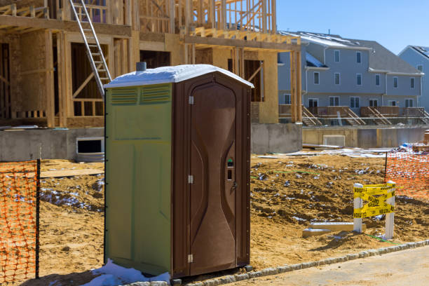 Porta potty delivery and setup in Council Grove, KS